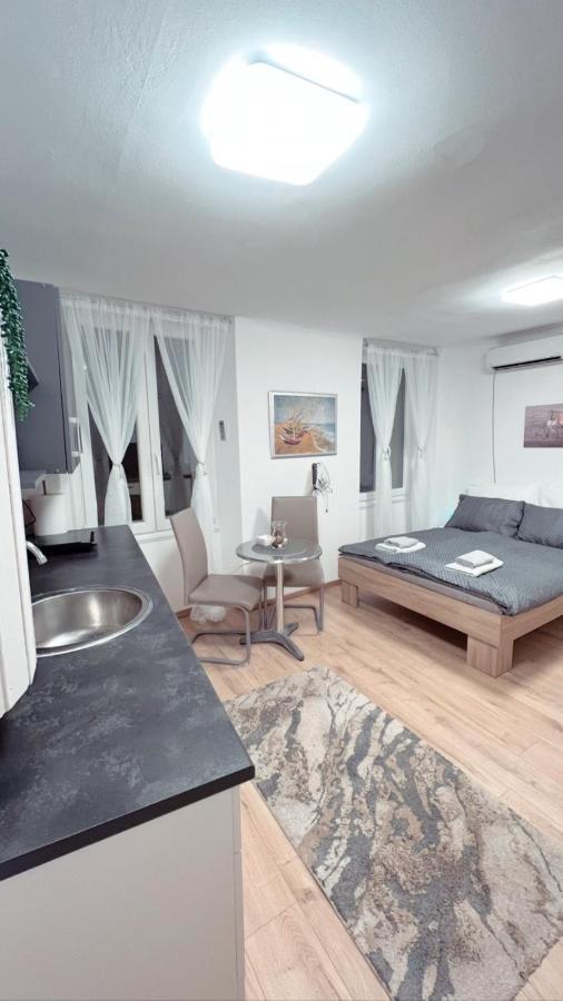 Apartments Isra 皮兰 外观 照片